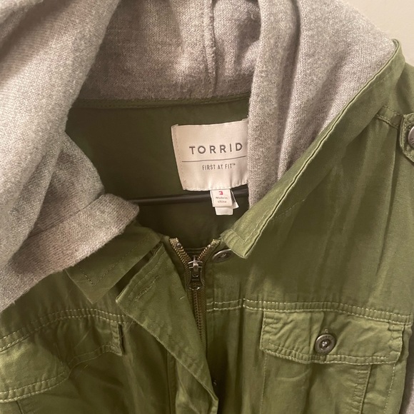 TORRID ANORAK - TWILL & SUPER SOFT PLUSH OLIVE - Picture 2 of 4